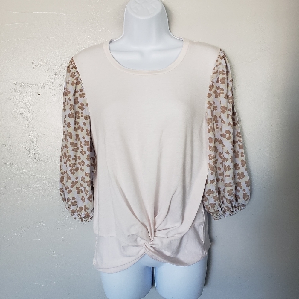Daytrip Buckle Small Quarter Sleeve Blouse Twist Knot Leopard Sleeves Girly Top
